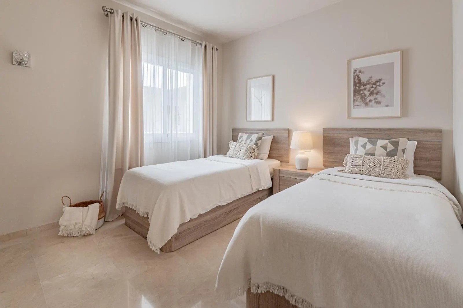 Paradise Lagoon Alcazaba By Hostlovers Estepona 0*,  Spanien